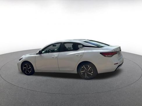 Used 2025 Nissan Sentra SV image 10