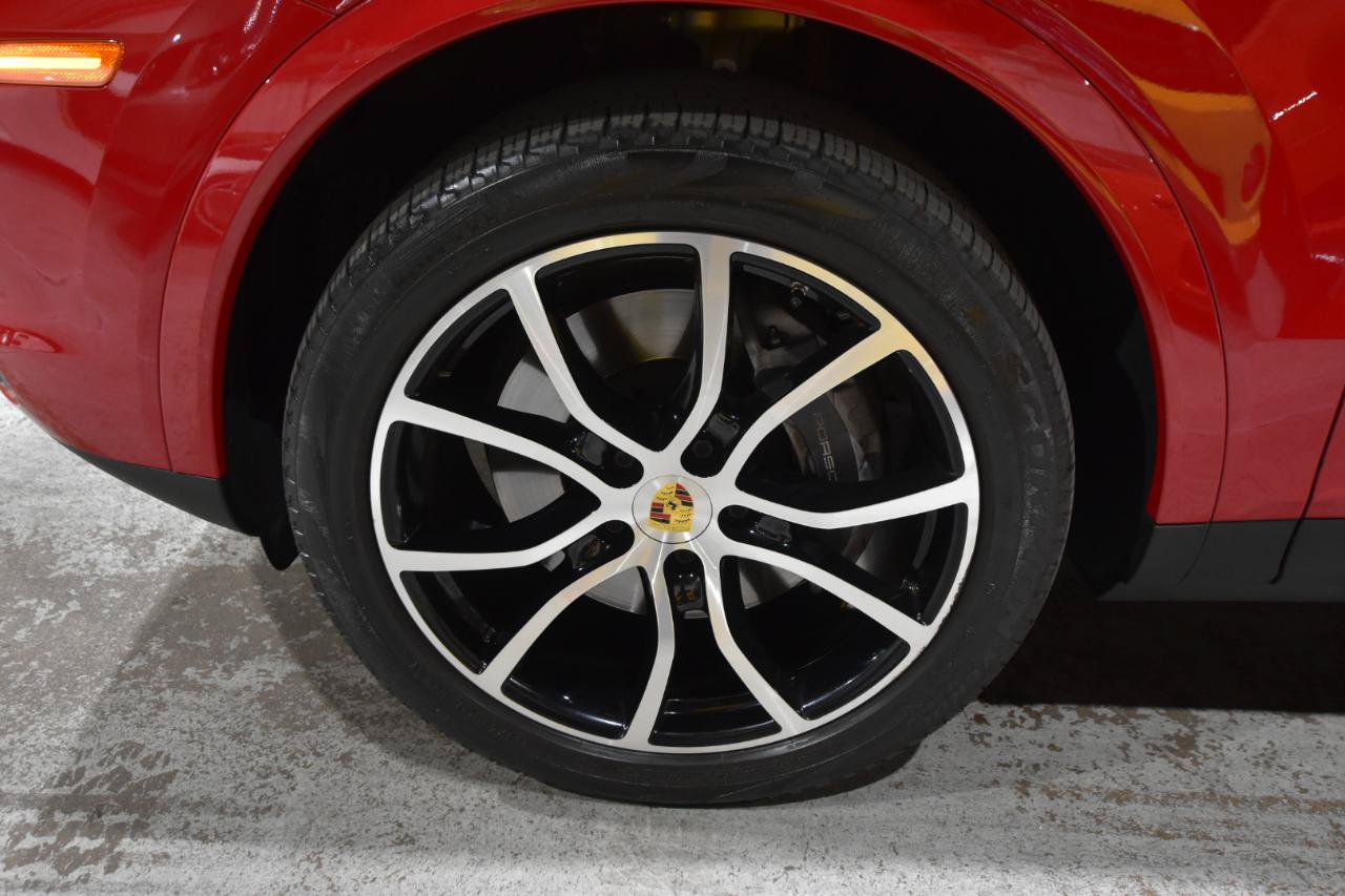 Used 2021 Porsche Cayenne AWD/4WD image 57