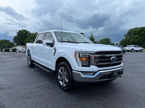 Used 2021 Ford F150 Lariat w/ Trailer Tow Package AWD/4WD image 9