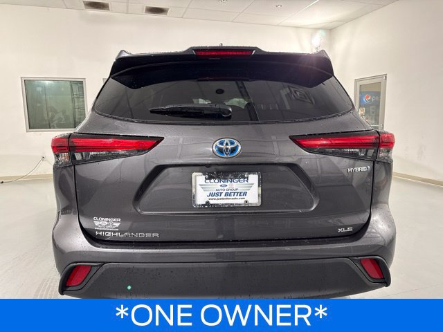 Used 2022 Toyota Highlander XLE AWD/4WD image 8