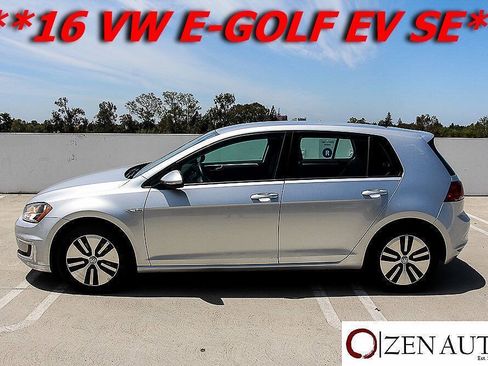 Used 2016 Volkswagen e-Golf SE FWD image 4