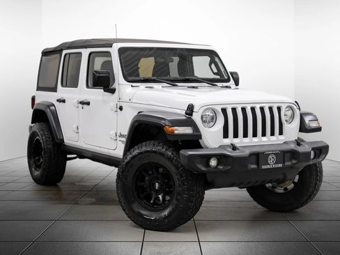 Used 2018 Jeep Wrangler Unlimited Sport S AWD/4WD image 6