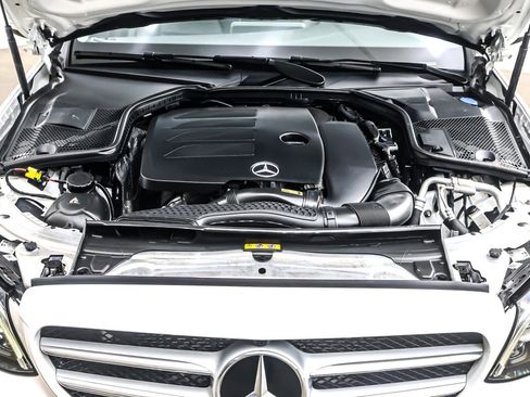 Used 2021 Mercedes-Benz C 300 Sedan image 11