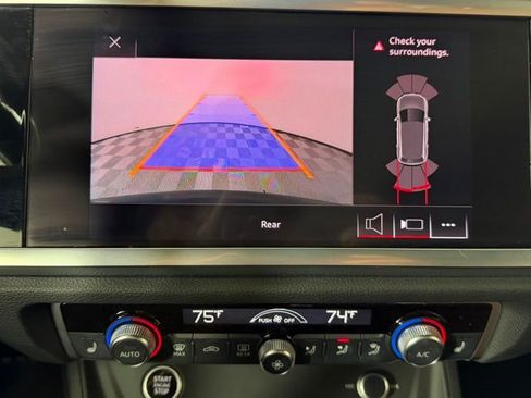 Used 2021 Audi Q3 2.0T Premium Plus w/ Premium Plus Package image 16