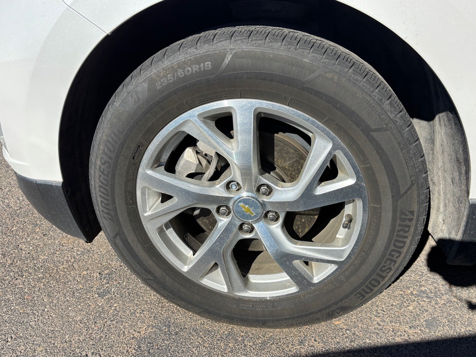 Used 2018 Chevrolet Equinox LT FWD image 6