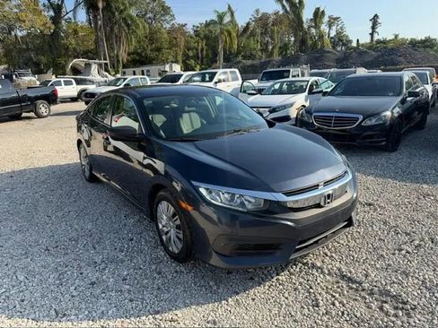 Used 2017 Honda Civic LX image 3