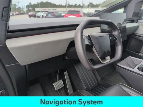 Used 2024 Tesla Cybertruck AWD Crew Cab image 27