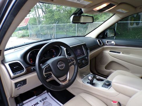 Used 2014 Jeep Grand Cherokee Limited w/ Trailer Tow Group IV AWD/4WD image 11