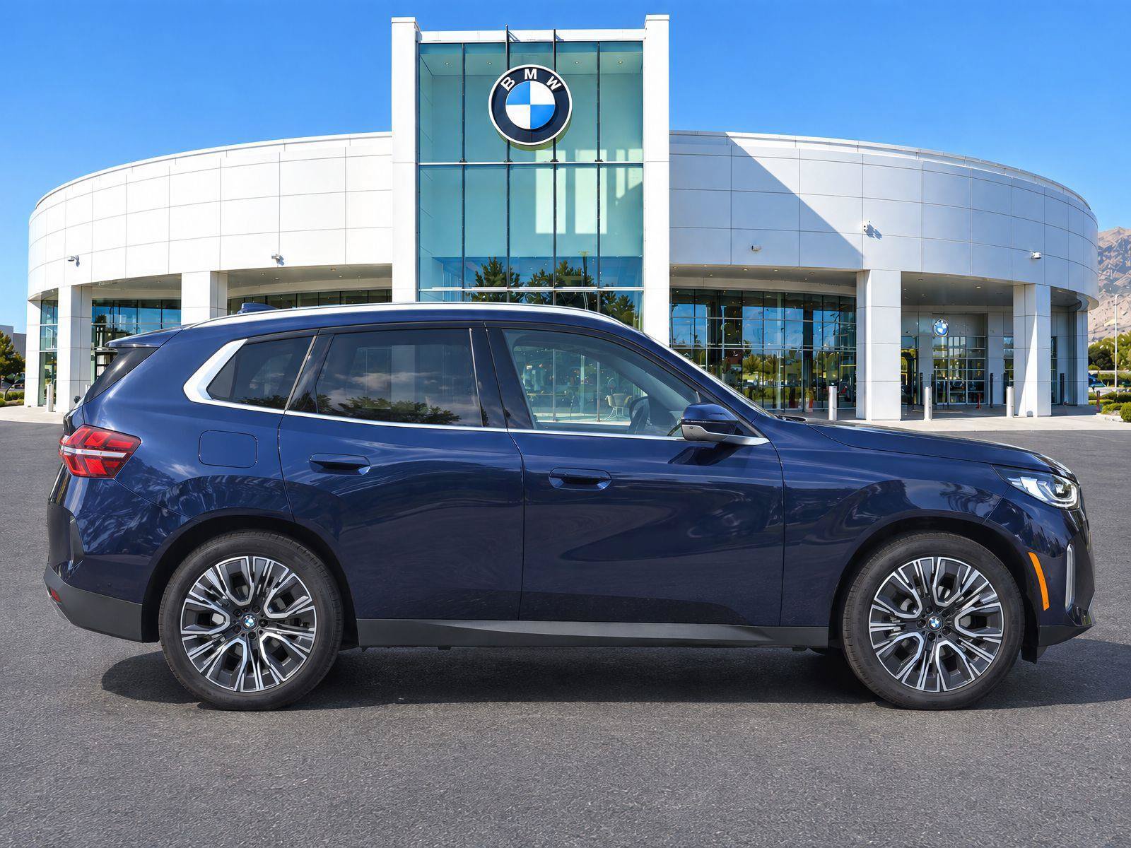 Used 2026 BMW X3 xDrive30i AWD/4WD image 4
