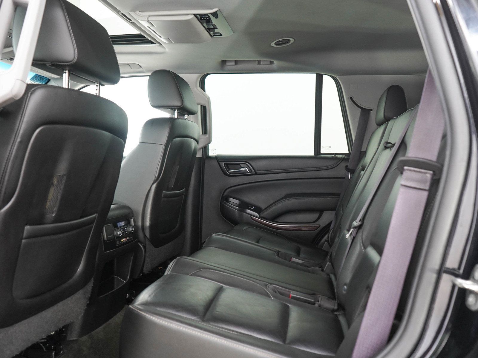 Used 2016 GMC Yukon SLT w/ Open Road Package AWD/4WD image 16