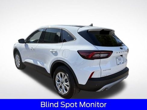 Used 2025 Ford Escape Active w/ Active Premium Tech Pack image 5