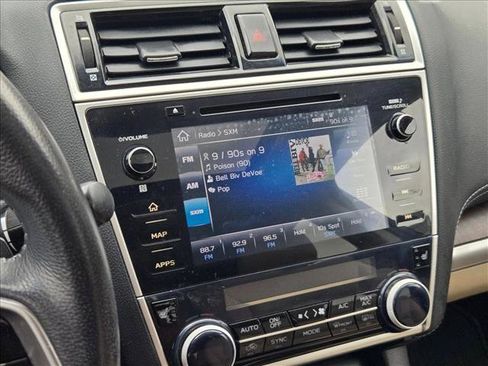 Used 2018 Subaru Outback 2.5i Limited image 9