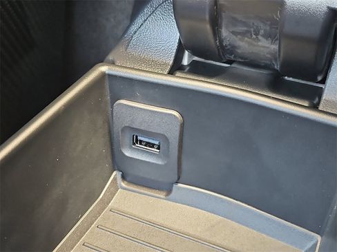 Certified 2025 Porsche 718 Cayman GT4 RS image 19