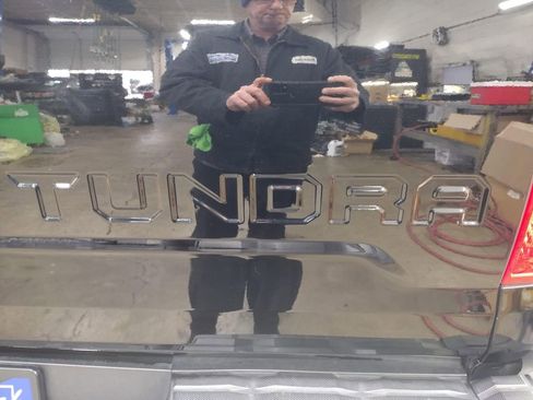 Used 2015 Toyota Tundra 1794 Edition image 17