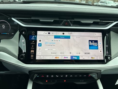 New 2026 Jeep Cherokee Limited AWD/4WD image 25