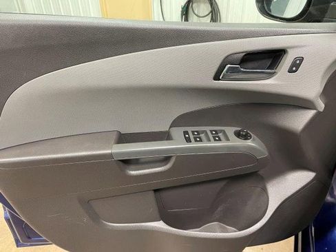 Used 2014 Chevrolet Sonic LT image 14