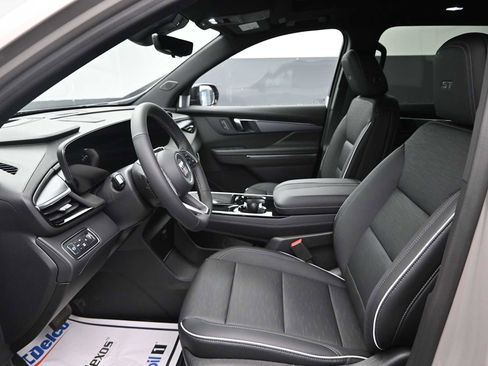 New 2026 Buick Enclave Sport Touring w/ Power Package image 9