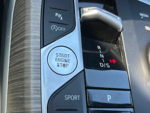 Used 2025 BMW 330i Sedan RWD image 39
