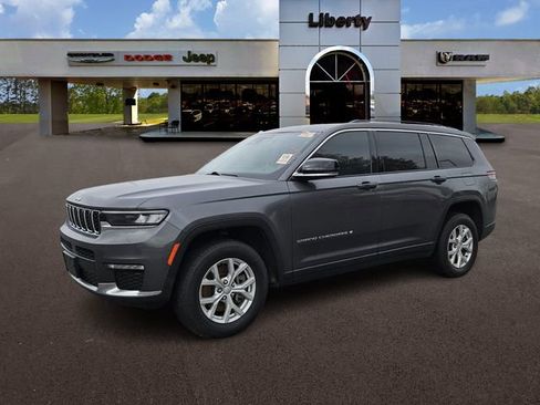 Used 2023 Jeep Grand Cherokee L Limited image 2
