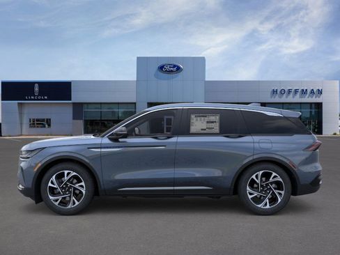 New 2026 Lincoln Nautilus Premier w/ Equipment Group 102A image 3