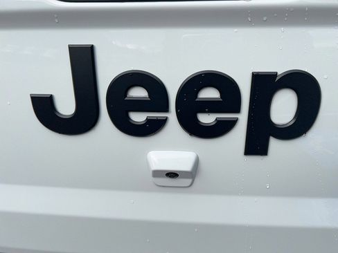 New 2026 Jeep Gladiator Sport image 13