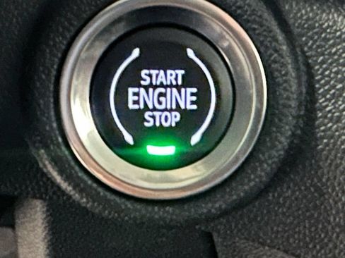 Used 2021 Chevrolet TrailBlazer LT w/ Driver Confidence Package FWD image 27
