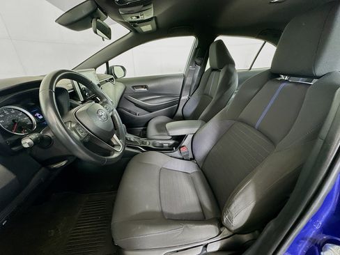 Used 2021 Toyota Corolla SE w/ Carpet Mat Package (TMS) FWD image 13