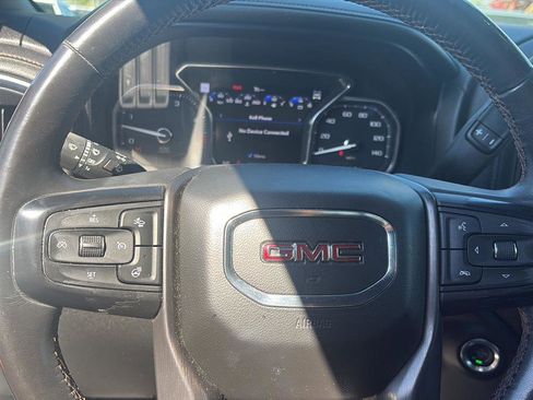 Used 2020 GMC Sierra 2500 AT4 w/ AT4 Premium Package AWD/4WD image 7
