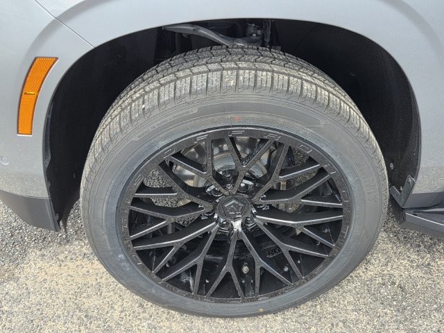 Certified 2025 Chevrolet Tahoe Premier RWD image 8