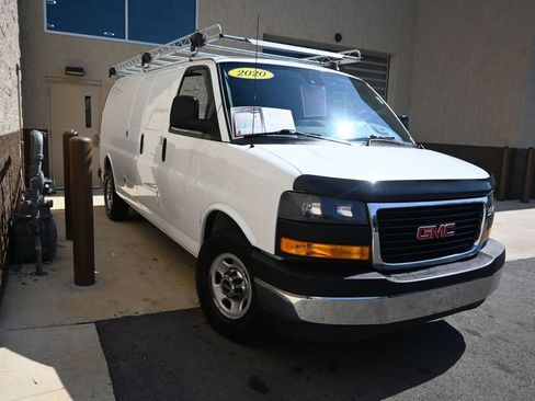 Used 2020 GMC Savana 3500 Extended w/ Driver Convenience Package image 6