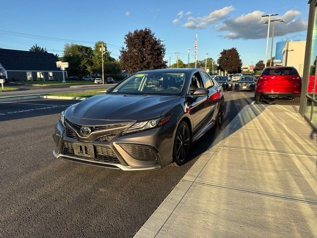 Used 2021 Toyota Camry XSE AWD/4WD image 6