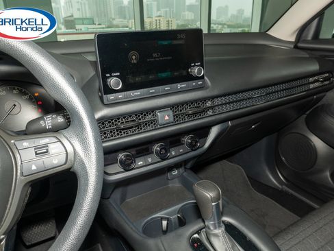 Used 2025 Honda HR-V LX image 38