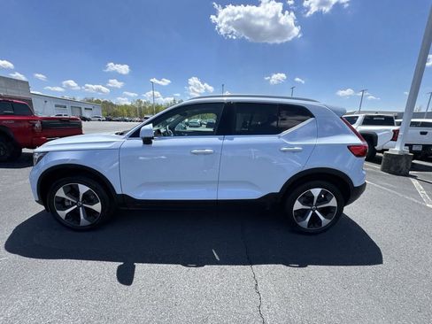 Used 2024 Volvo XC40 B5 Plus w/ Protection Package Premier AWD/4WD image 5