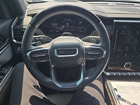 Used 2026 GMC Acadia Denali w/ Super Cruise Package AWD/4WD image 24