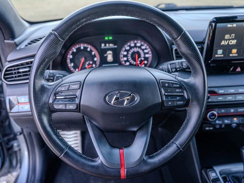 Used 2019 Hyundai Veloster Turbo image 15
