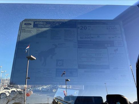 New 2025 Ford Bronco Outer Banks image 14