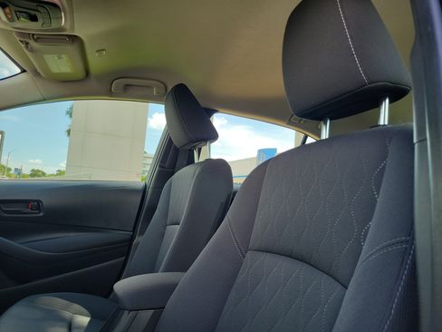 Used 2025 Toyota Corolla LE FWD image 19