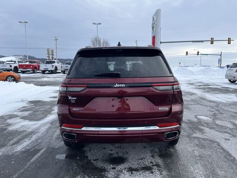 Used 2022 Jeep Grand Cherokee Overland w/ Luxury Tech Group IV image 4