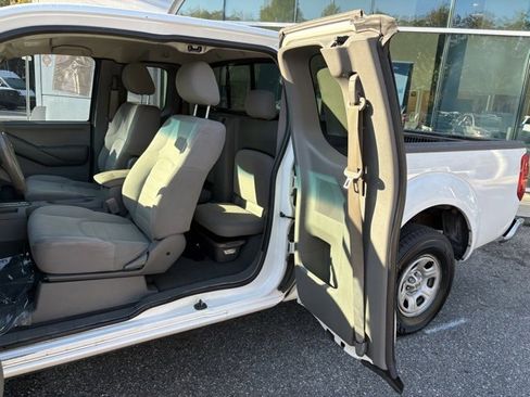Used 2007 Nissan Frontier XE w/ Preferred Pkg image 25