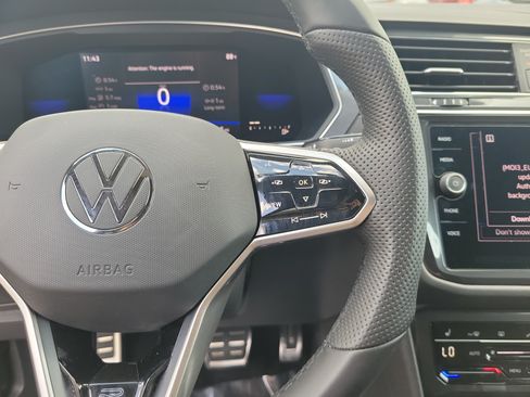 Used 2022 Volkswagen Tiguan SE R-Line FWD image 15