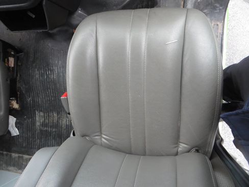 Used 2021 Chevrolet Express 2500 Extended w/ Driver Convenience Package image 40