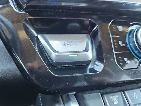 Used 2024 GMC Sierra 2500 Denali AWD/4WD image 17