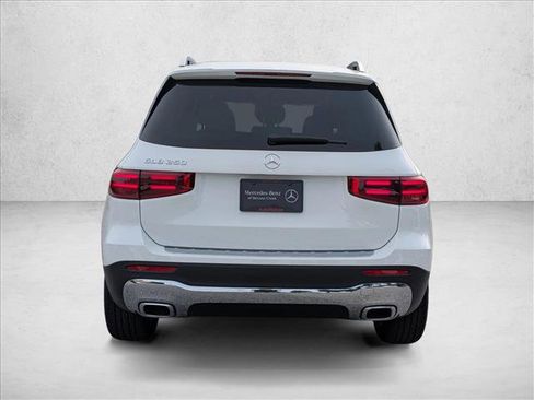 New 2026 Mercedes-Benz GLB 250 image 8