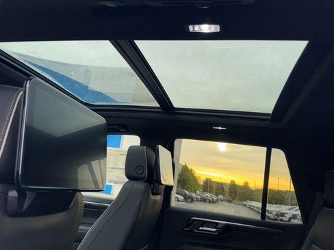 New 2026 Chevrolet Tahoe Premier image 8