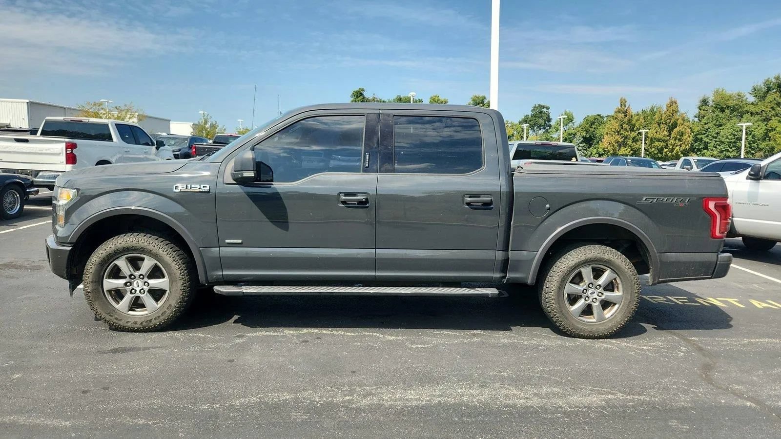 Used 2016 Ford F150 XLT w/ Equipment Group 302A Luxury AWD/4WD image 5