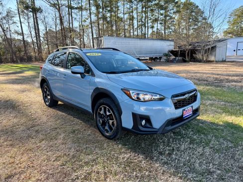Used 2019 Subaru Crosstrek 2.0i Premium w/ Moonroof Package image 2
