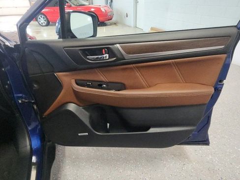 Used 2017 Subaru Outback 3.6R Touring image 27