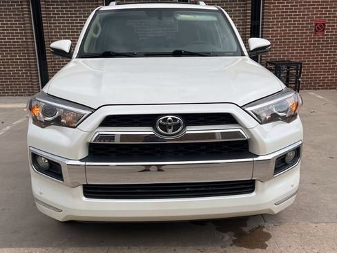 Used 2019 Toyota 4Runner Limited AWD/4WD image 4