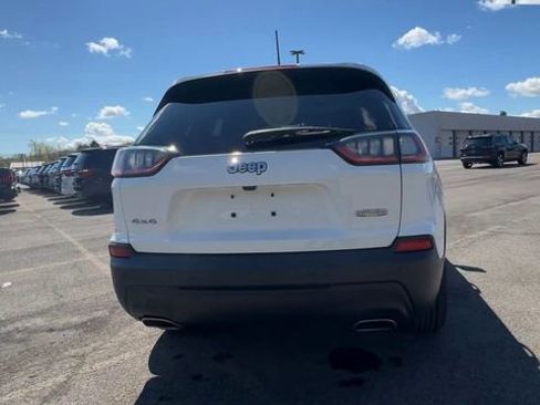 Used 2021 Jeep Cherokee Latitude Lux w/ Sun & Sound Group AWD/4WD image 7