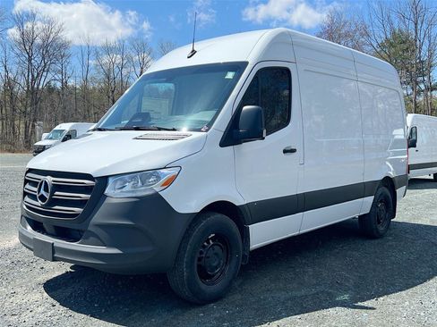 New 2025 Mercedes-Benz Sprinter 2500 image 2